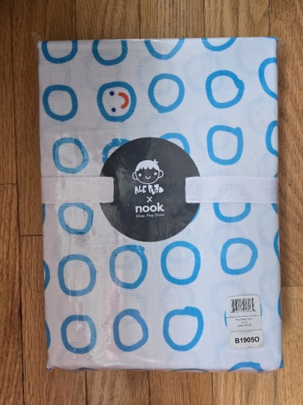 Ale Puro + Nook Organic Cotton Twin Fitted Sheet Smiley Faces  New in Package